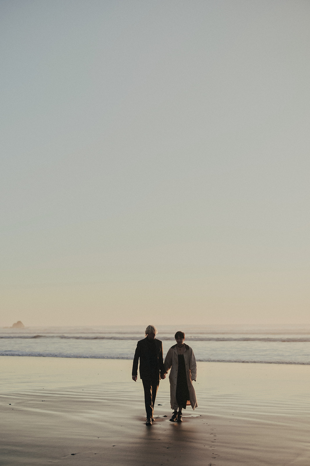Shortsand Beach Couples Photos