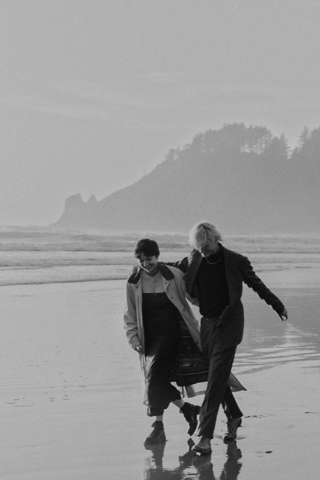 Shortsand Beach Couples Photos