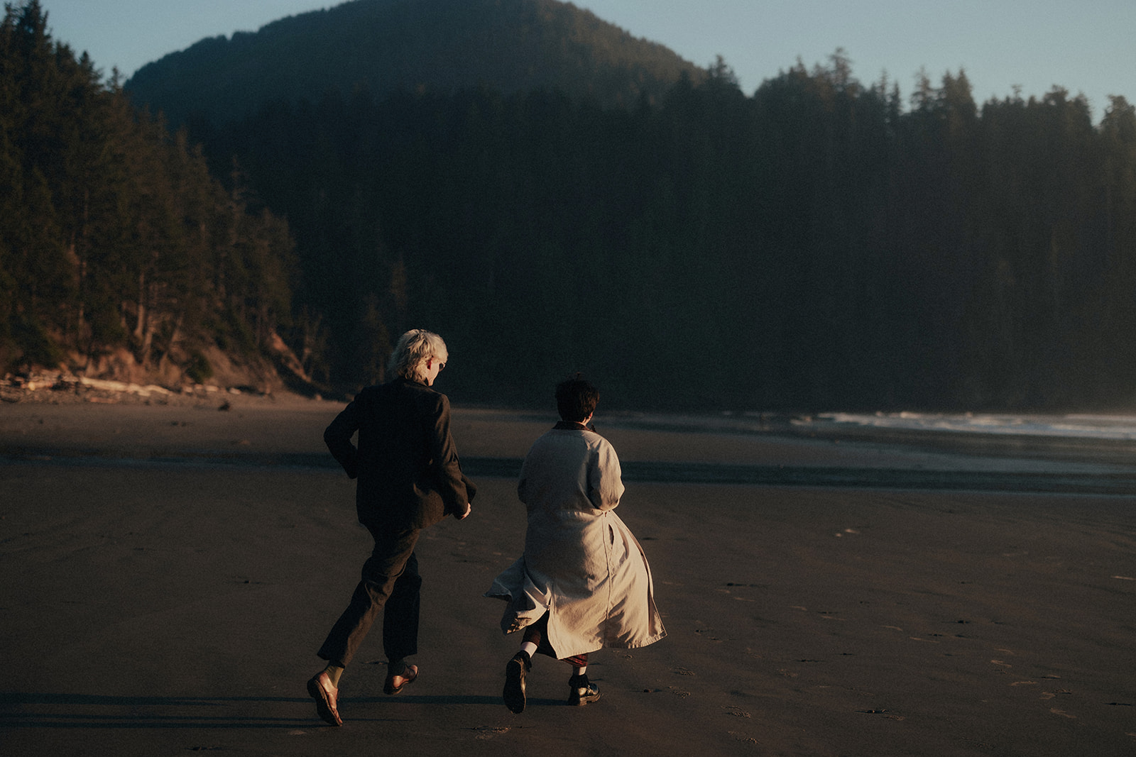 Shortsand Beach Couples Photos