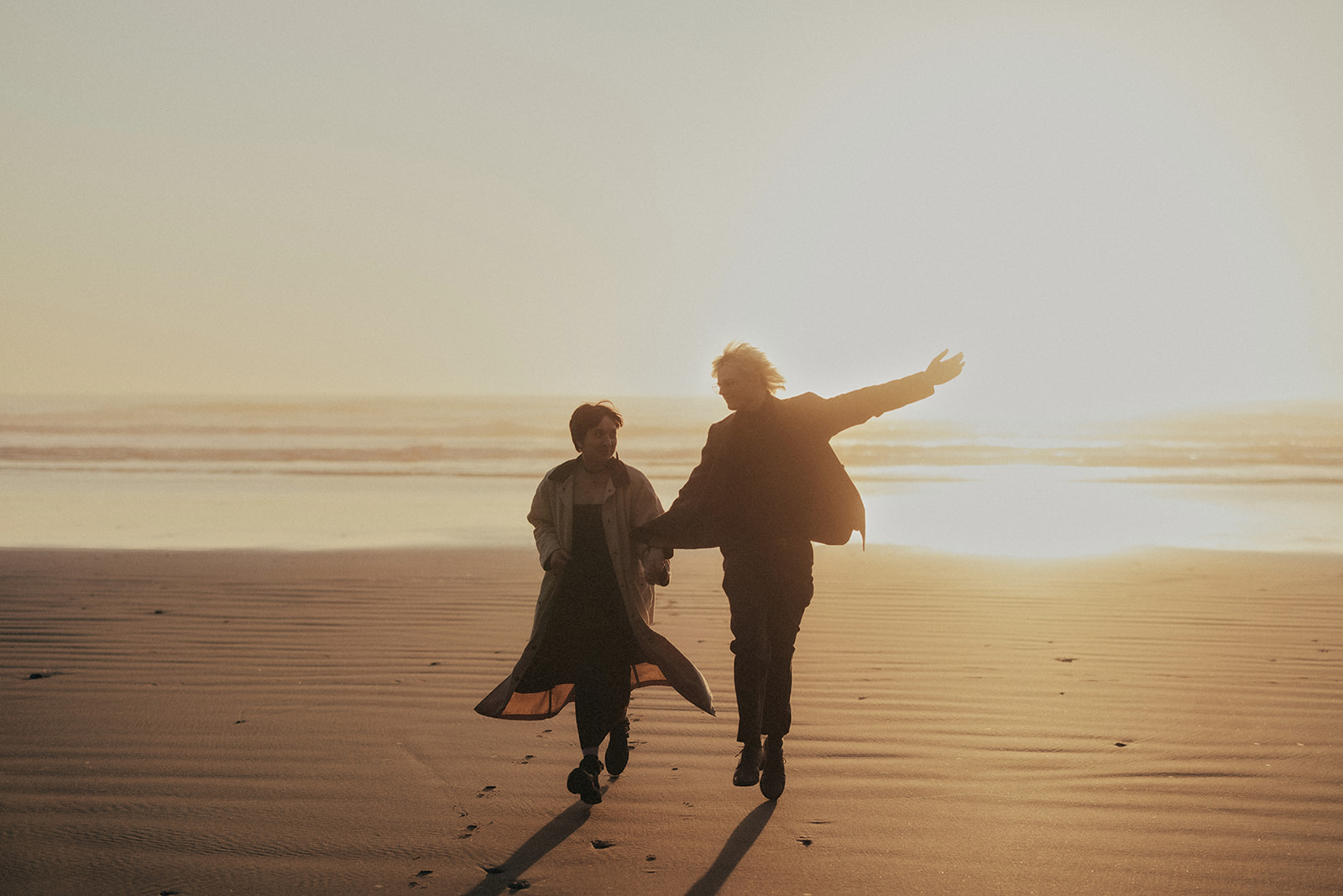Shortsand Beach Couples Photos
